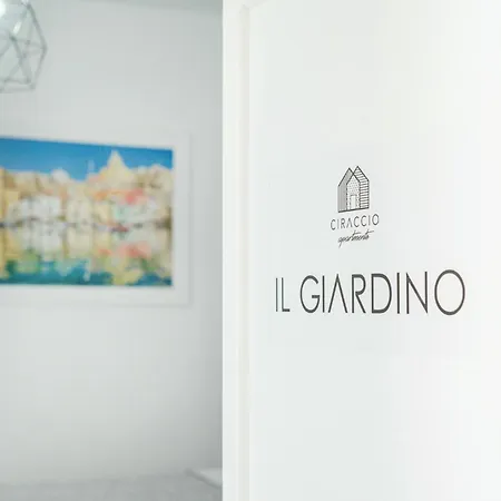 Ciraccio Apartment